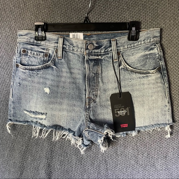 Levi’s 501 Mid-rise Shorts - Picture 2 of 4